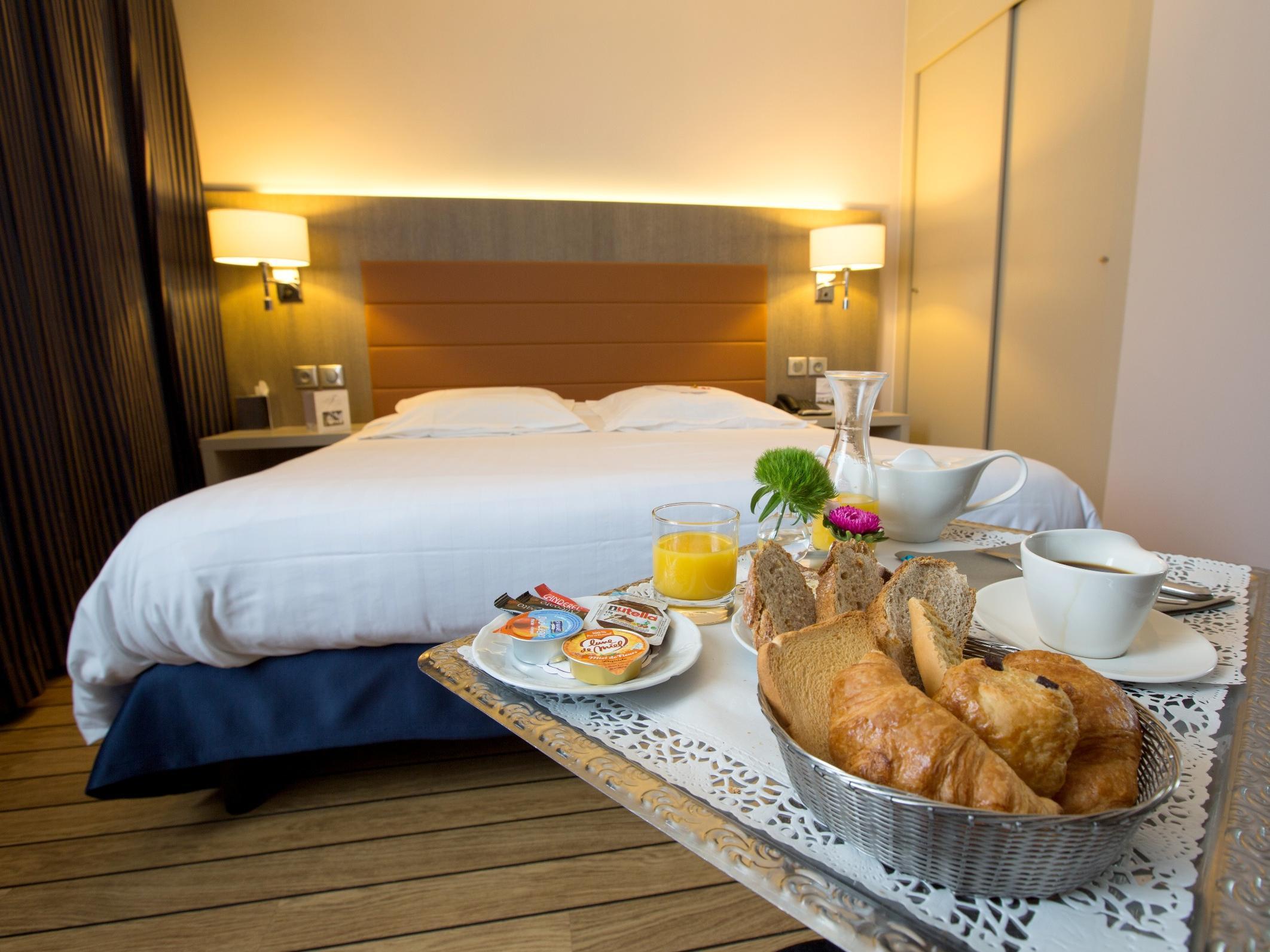 Logis Hotel Les Tuileries Féy Dış mekan fotoğraf